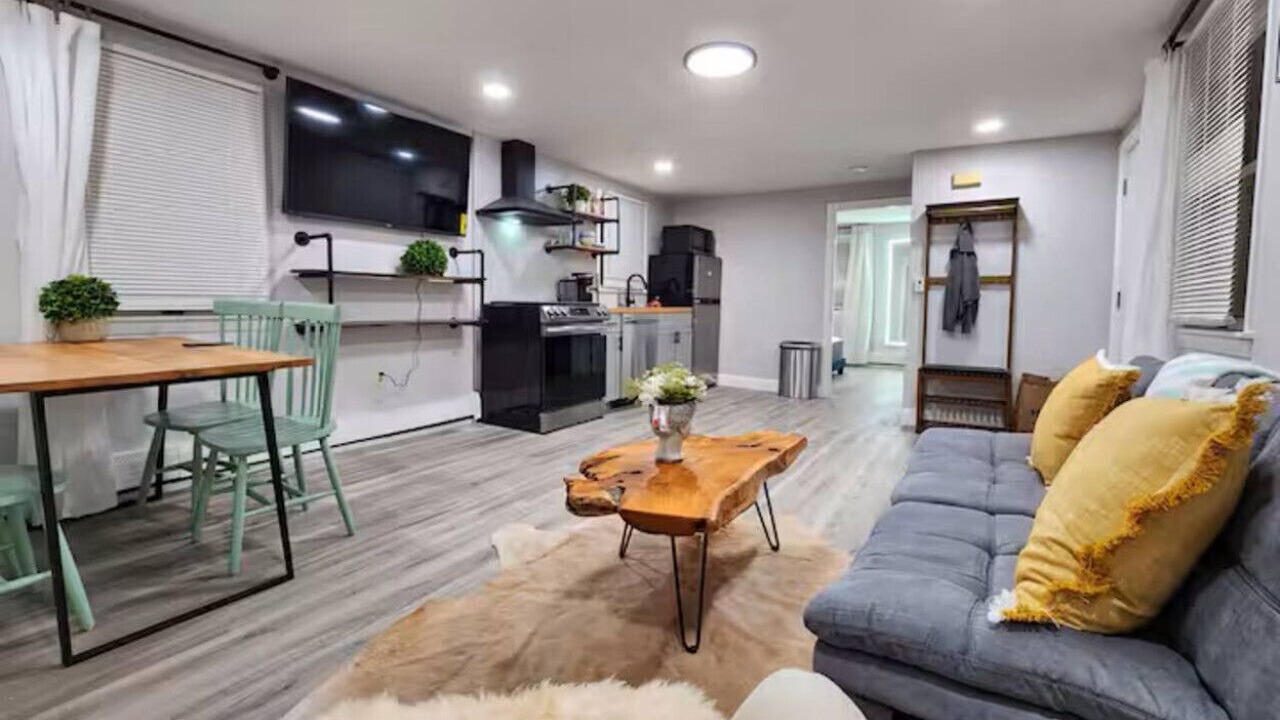 Photo of Livingroom in Revere