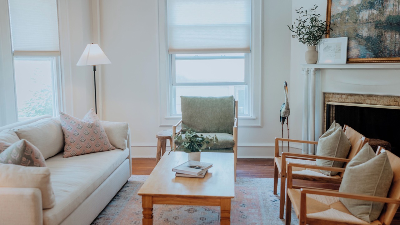 Photo of Livingroom in North Adams