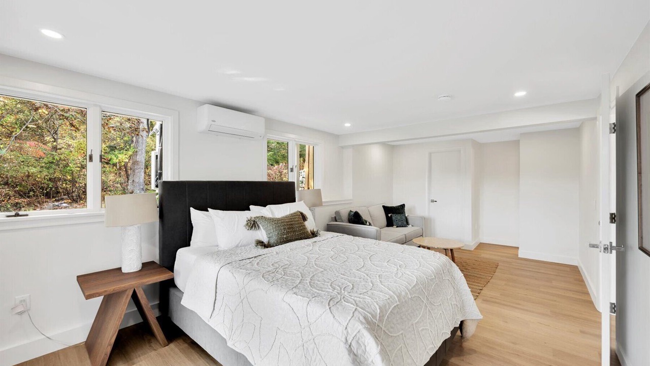 Photo of Bedroom in West Barnstable