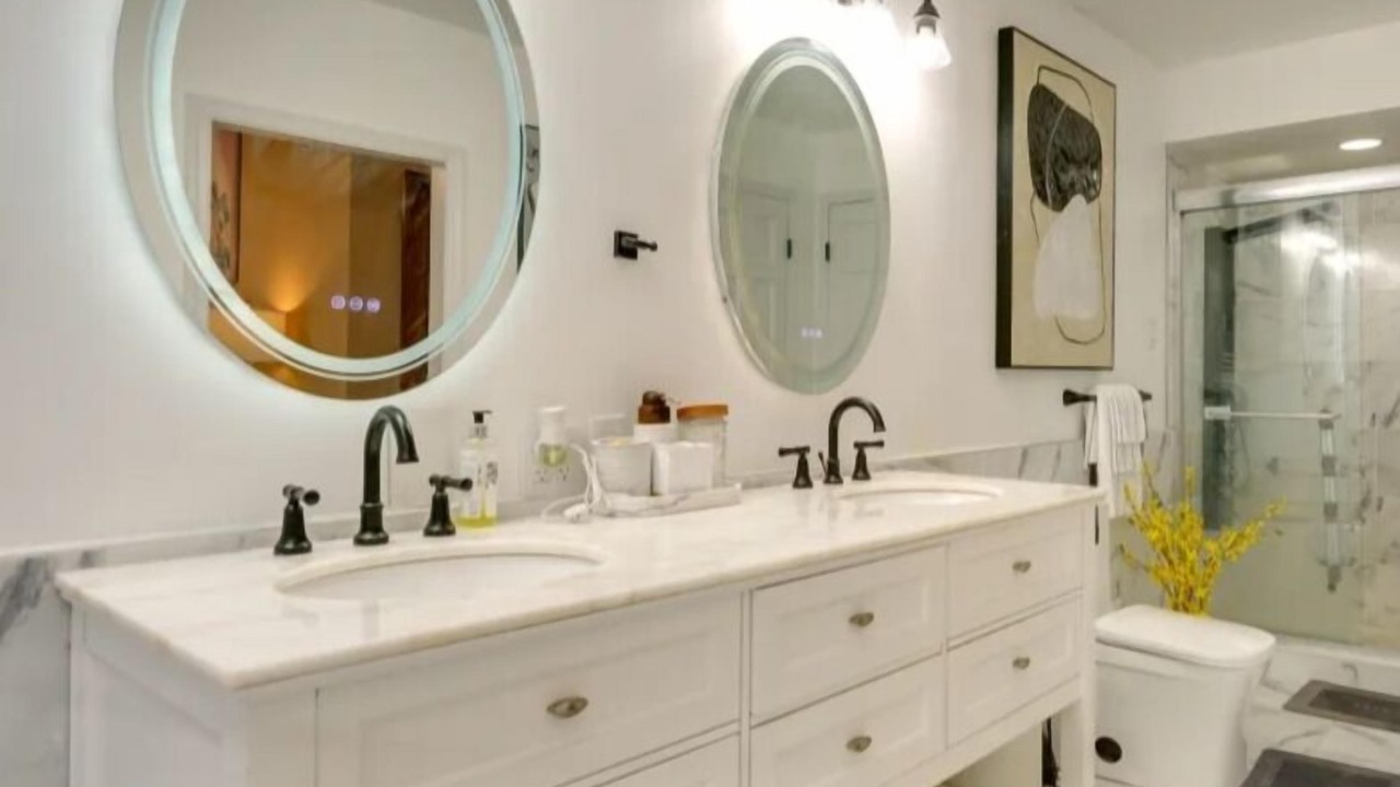 Photo of Bathroom in Ocean Gate