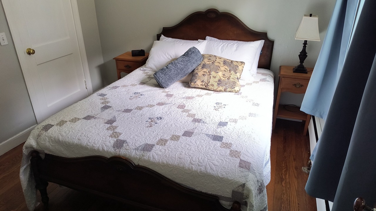 Photo of Bedroom in Bethel