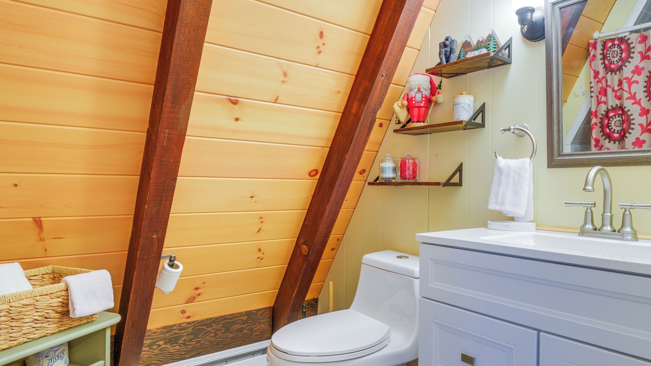 Photo of Bathroom in West Dover