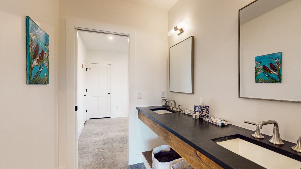 Photo of Bathroom in South Londonderry