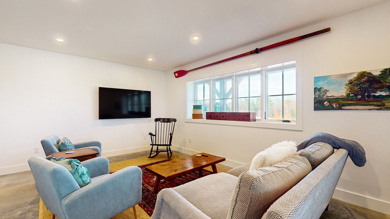Photo of Livingroom in South Londonderry