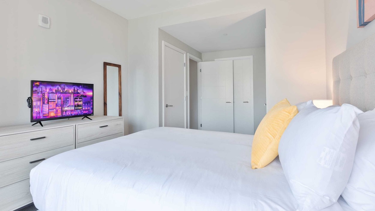 Photo of Bedroom in Seaport District