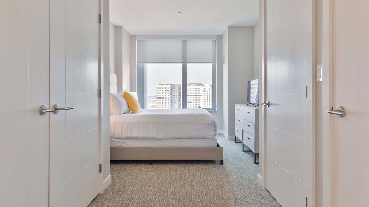 Photo of Bedroom in Seaport District