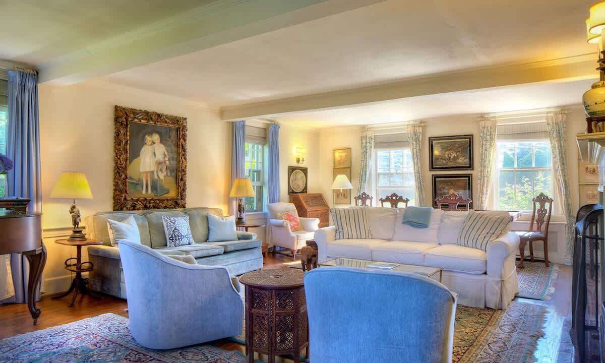 Photo of Livingroom in Ocean Drive