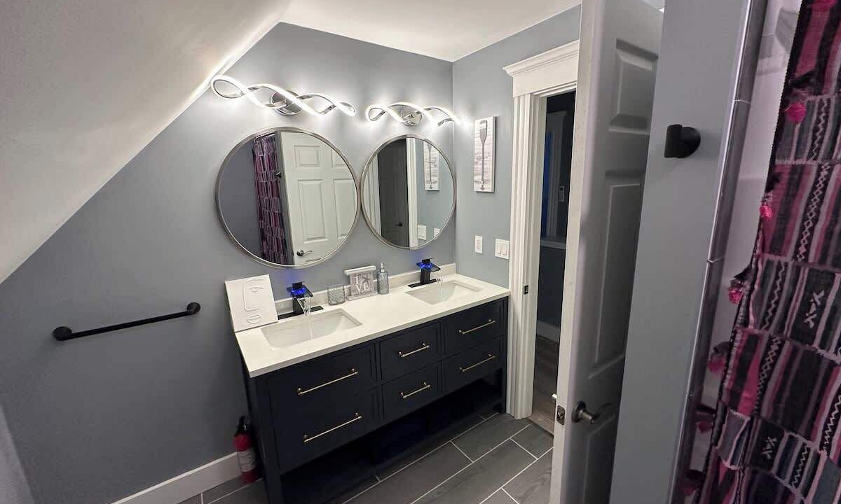 Photo of Bathroom in North Deering