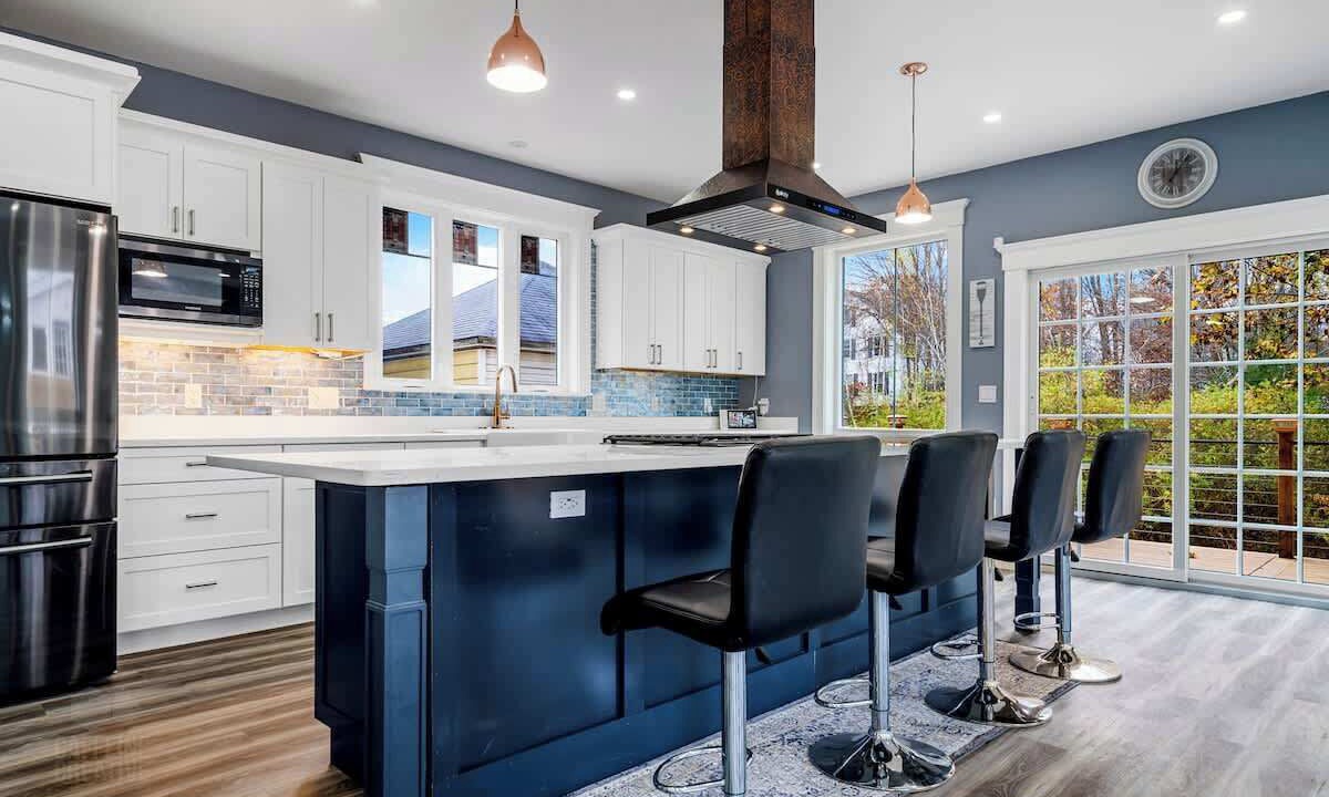 Photo of Livingroom in North Deering