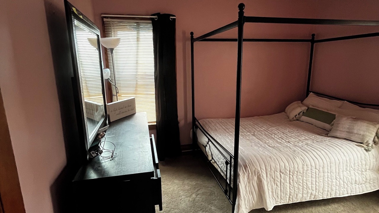 Photo of Bedroom in Niagara Falls