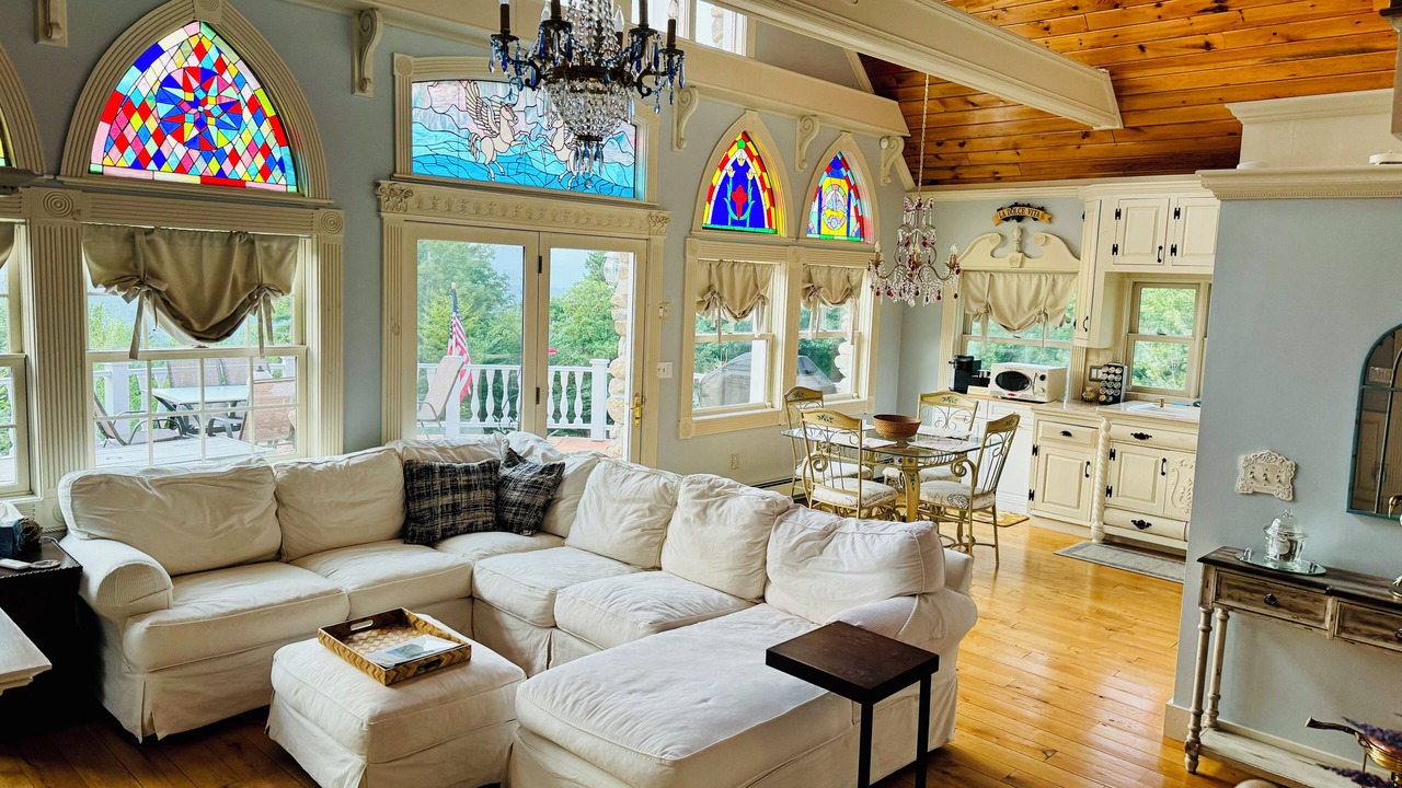 Photo of Livingroom in Conway