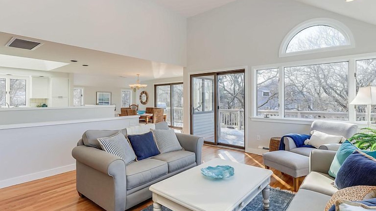 Photo of Livingroom in Dennis