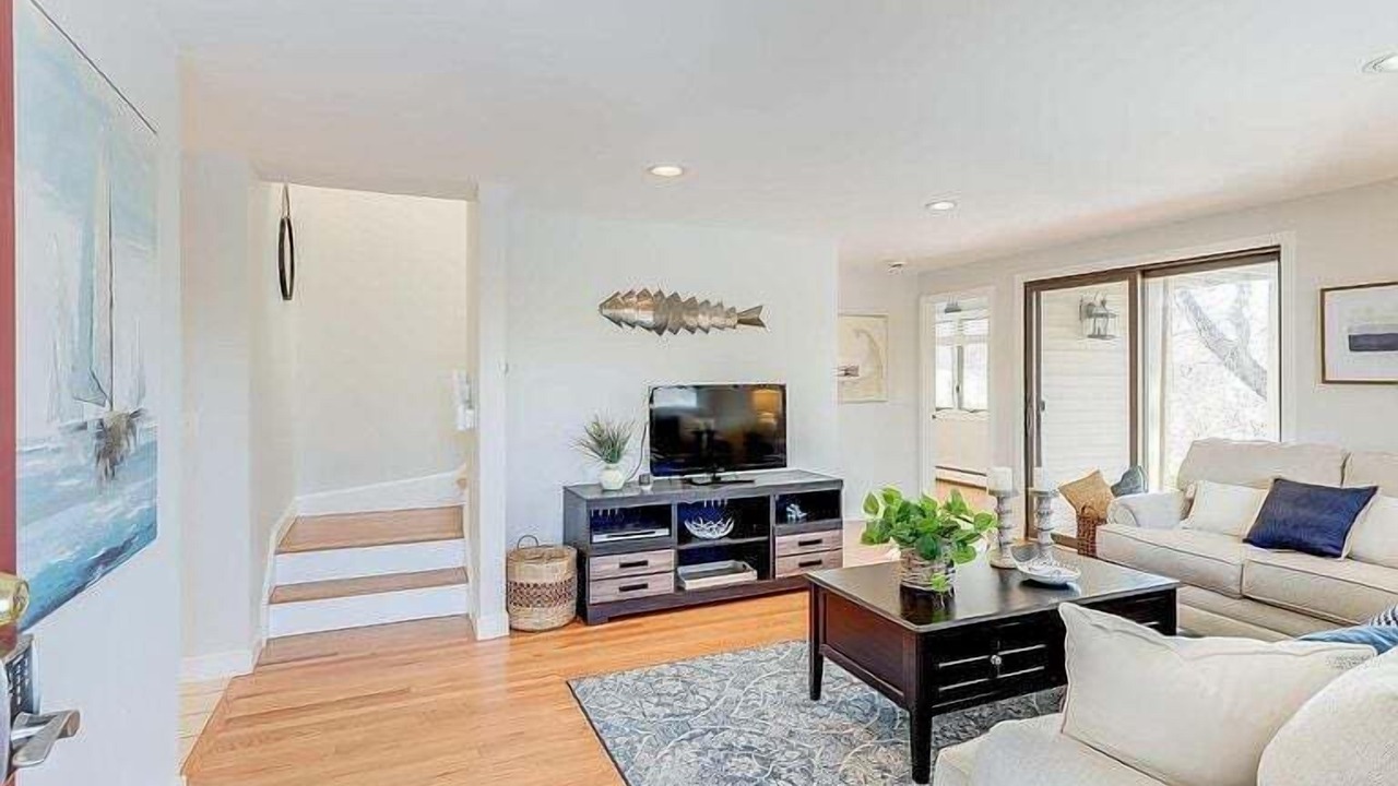 Photo of Livingroom in Dennis