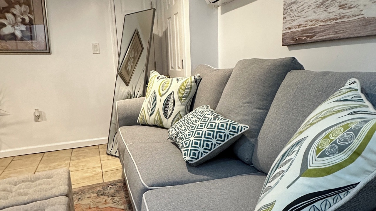 Photo of Livingroom in Uniondale