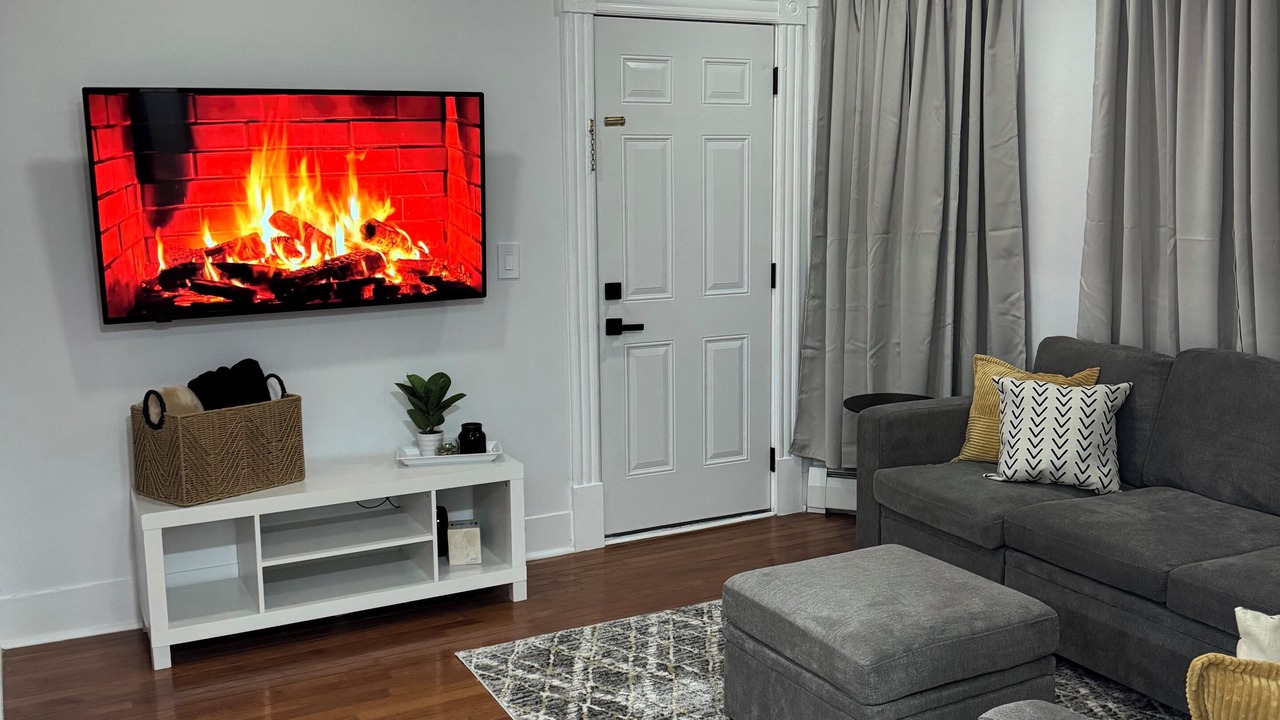 Photo of Livingroom in New London