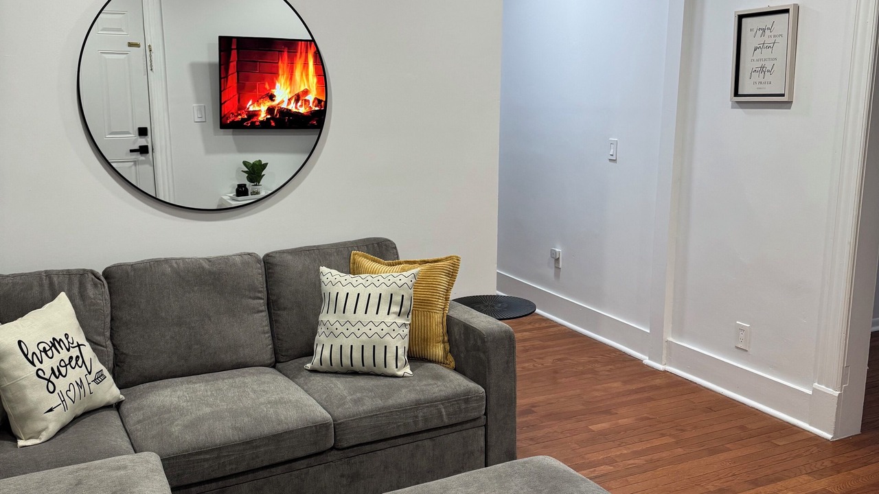 Photo of Livingroom in New London