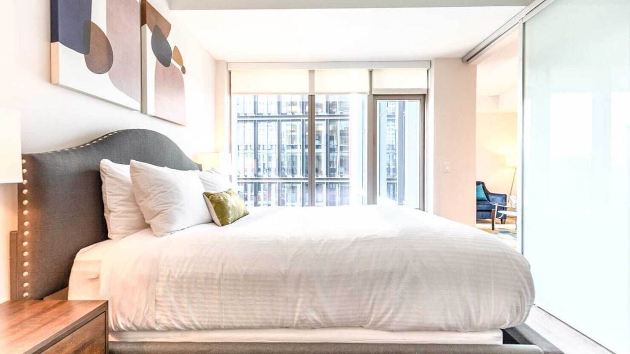 Photo of Bedroom in Seaport District