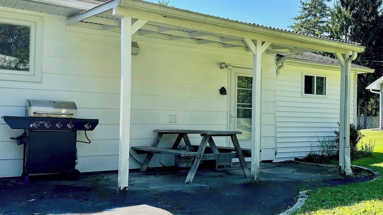 Photo of Outdoor in West End