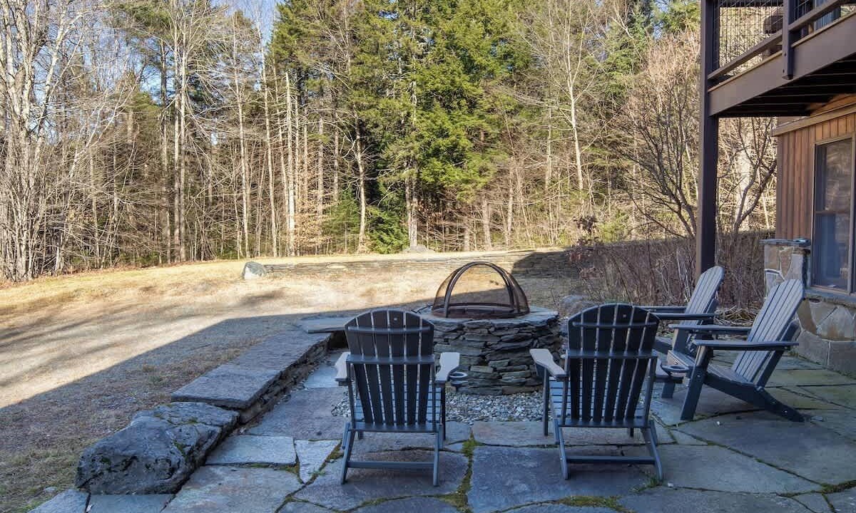 Photo of Patio Balcony in Williamsville