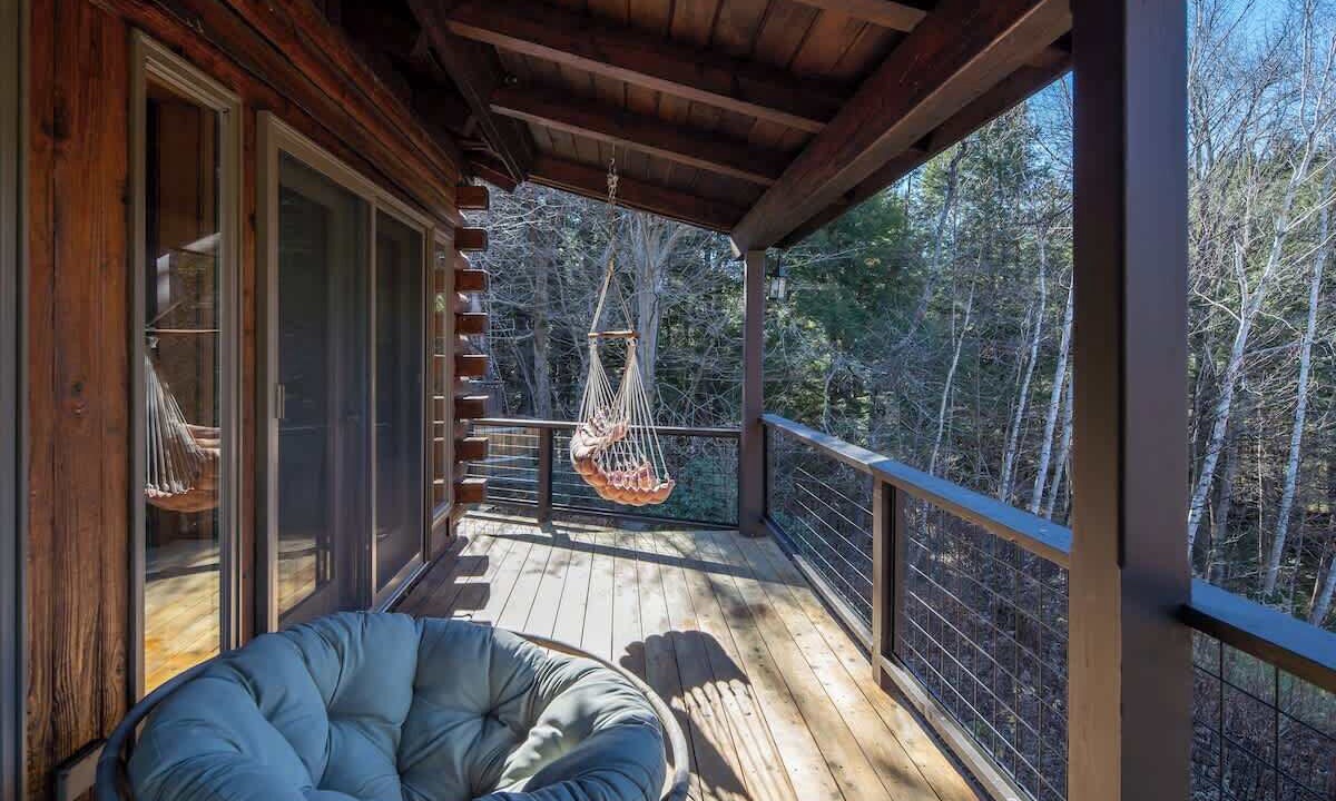 Photo of Patio Balcony in Williamsville