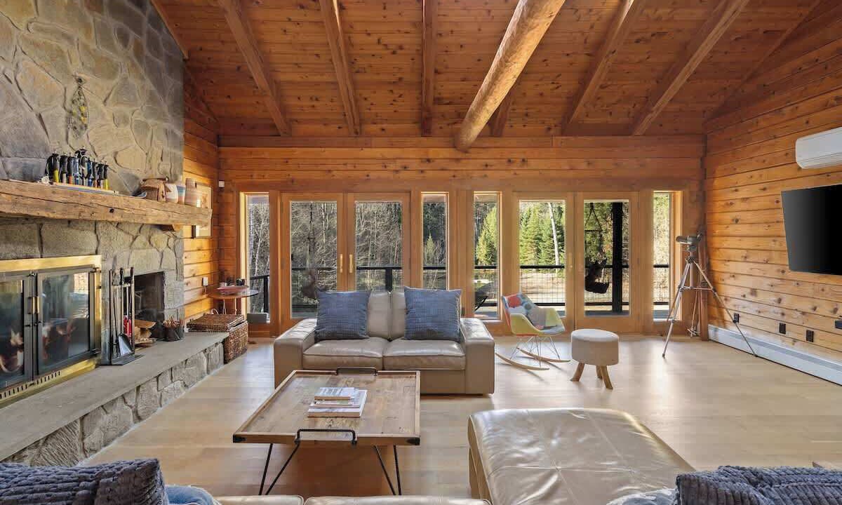 Photo of Livingroom in Williamsville