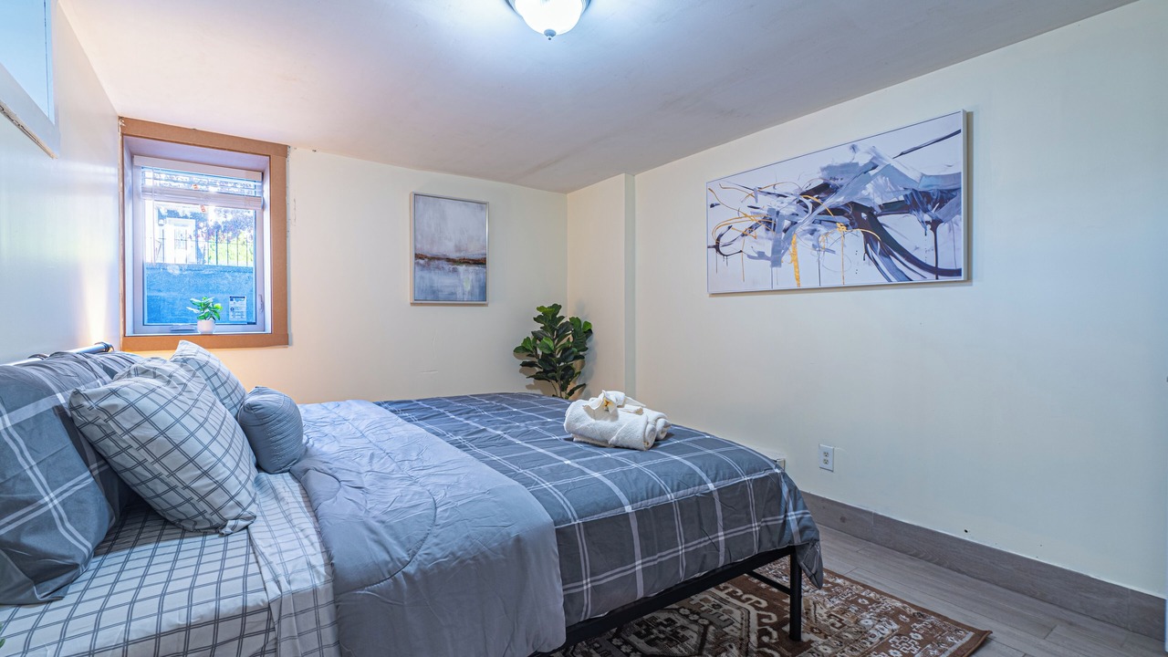 Photo of Bedroom in Ashmont