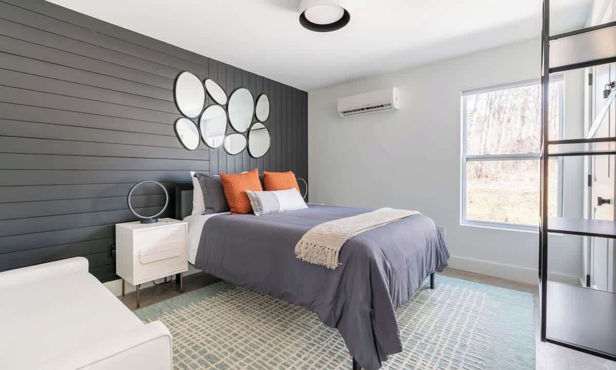 Photo of Bedroom in Ithaca