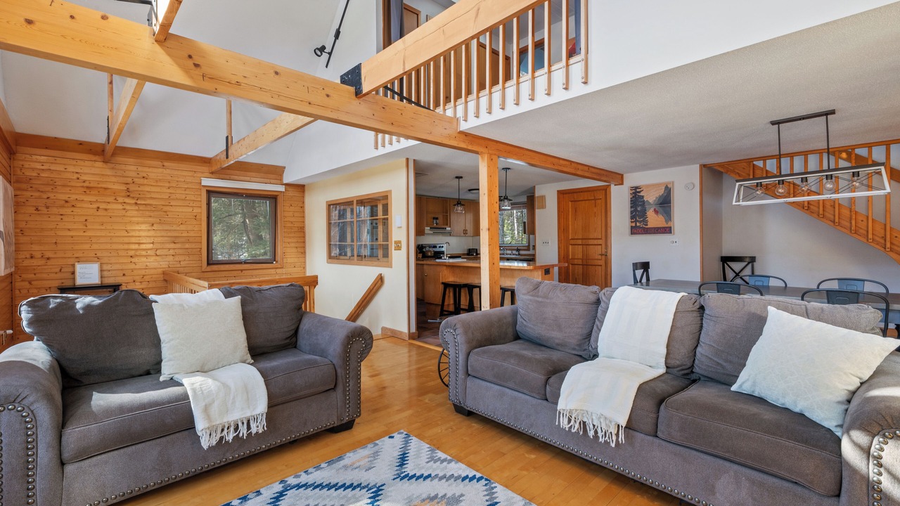 Photo of Livingroom in Intervale