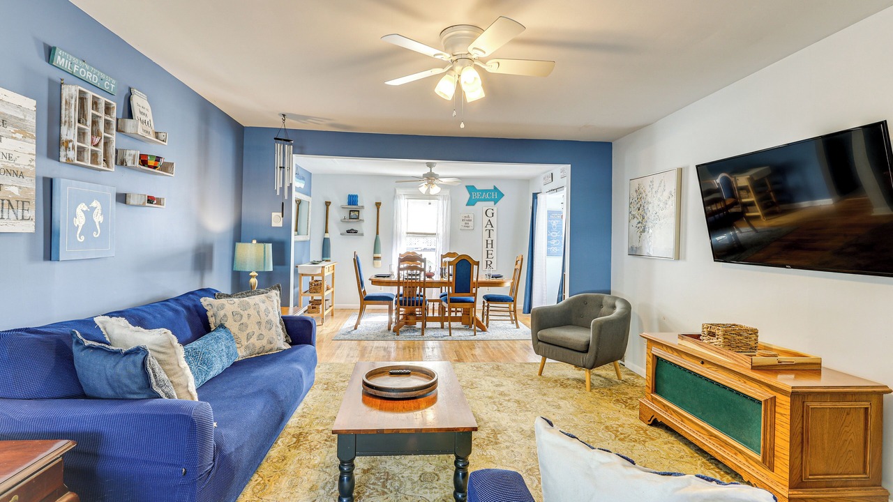 Photo of Livingroom in Milford