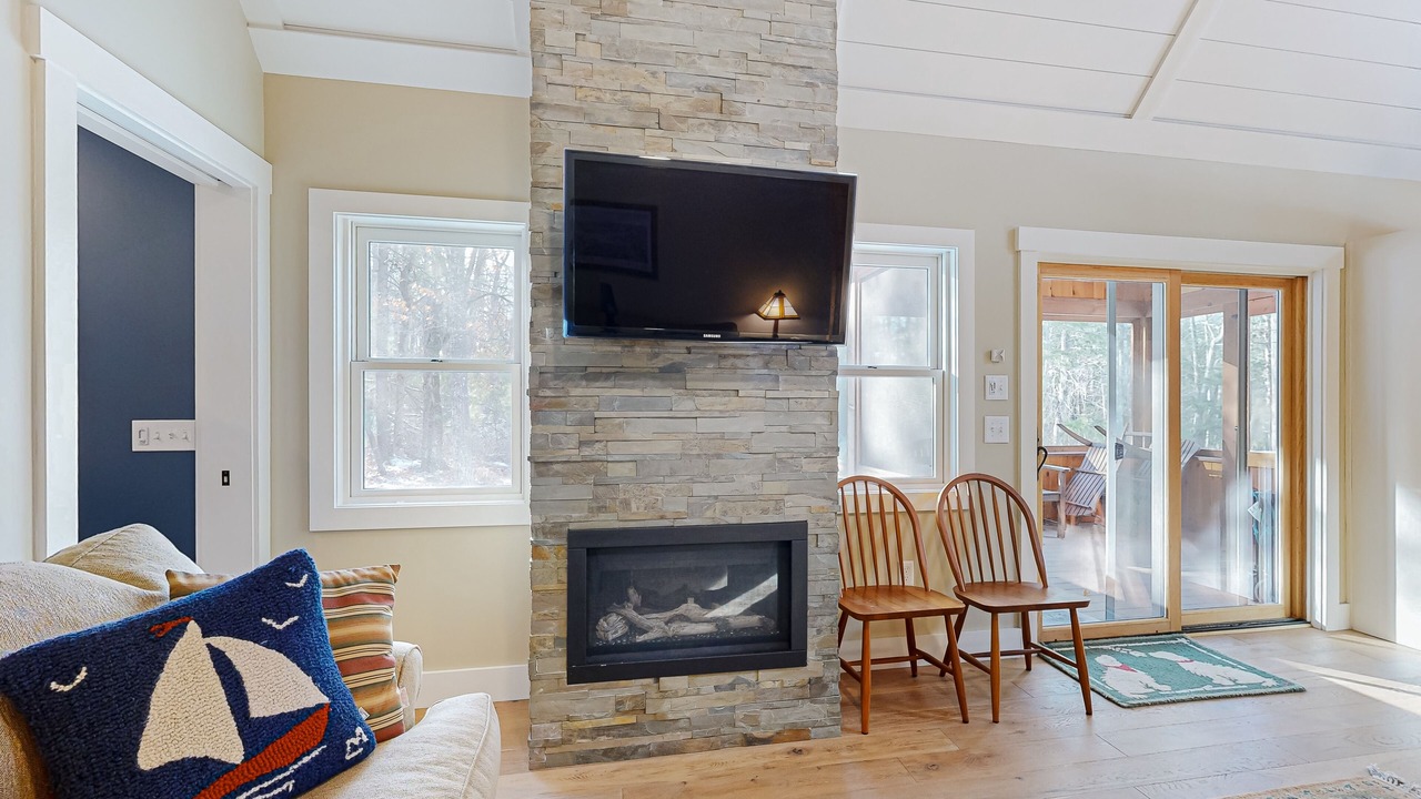 Photo of Livingroom in Moultonborough
