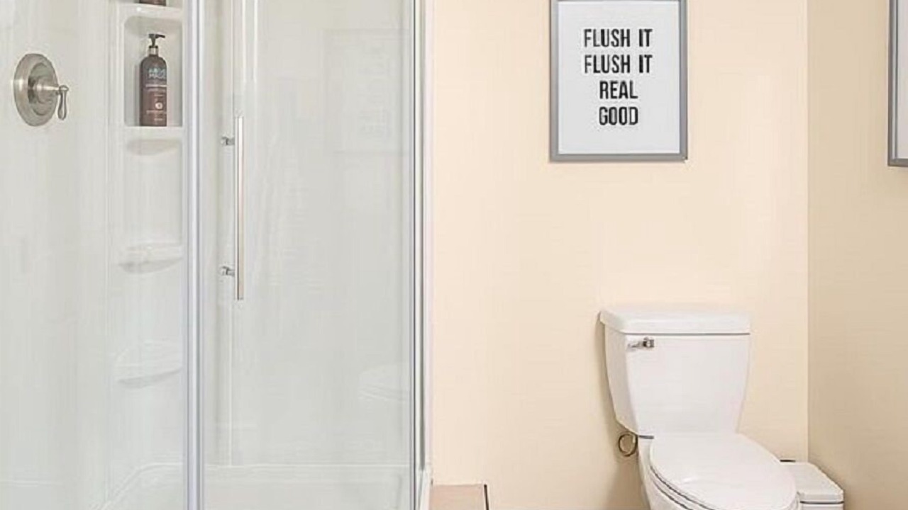 Photo of Bathroom in Malletts Bay