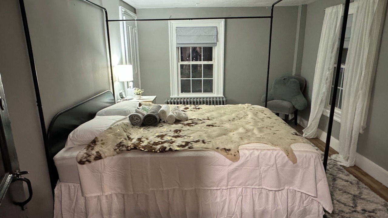 Photo of Bedroom in Canaan