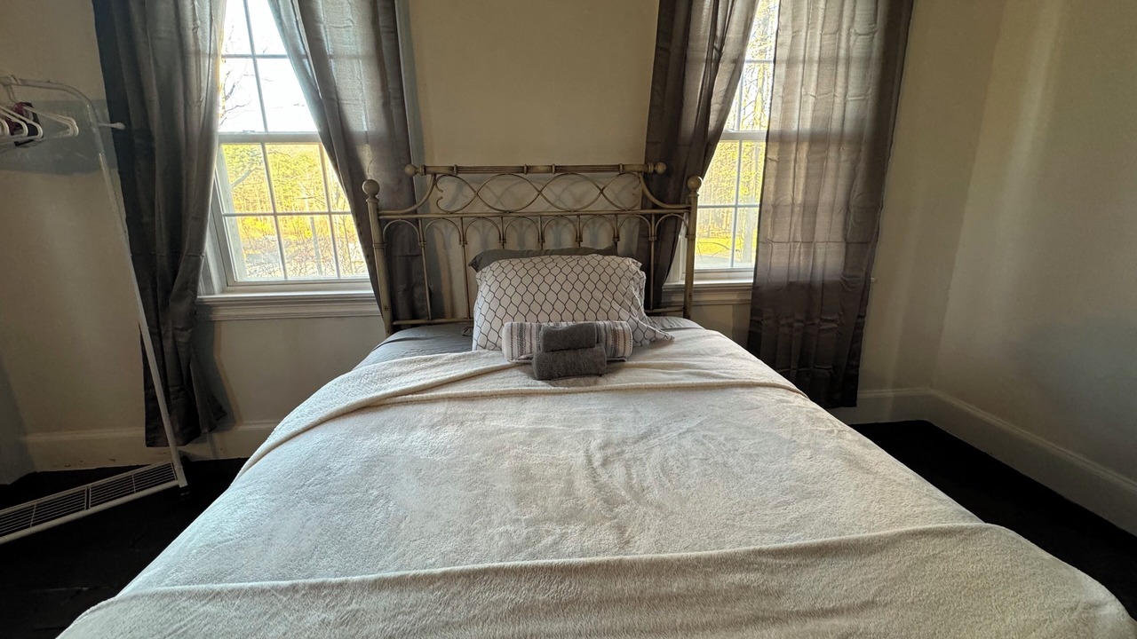 Photo of Bedroom in Canaan