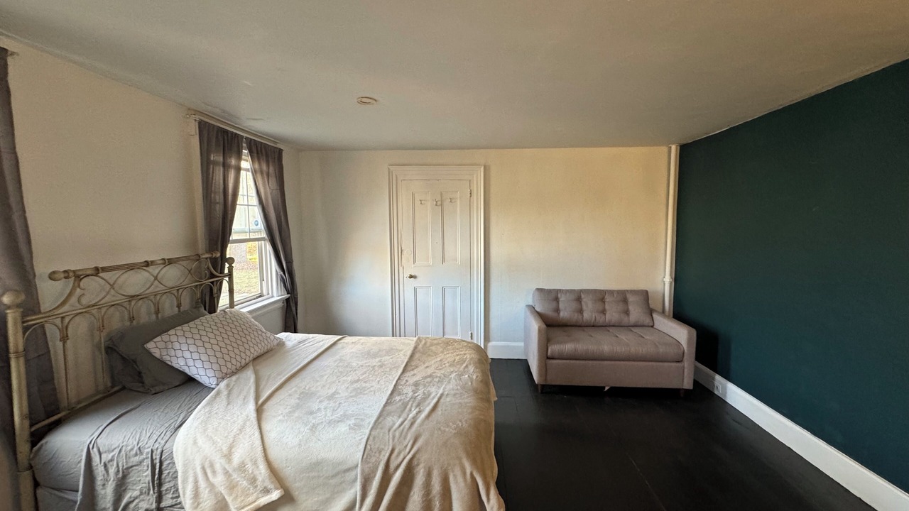 Photo of Bedroom in Canaan