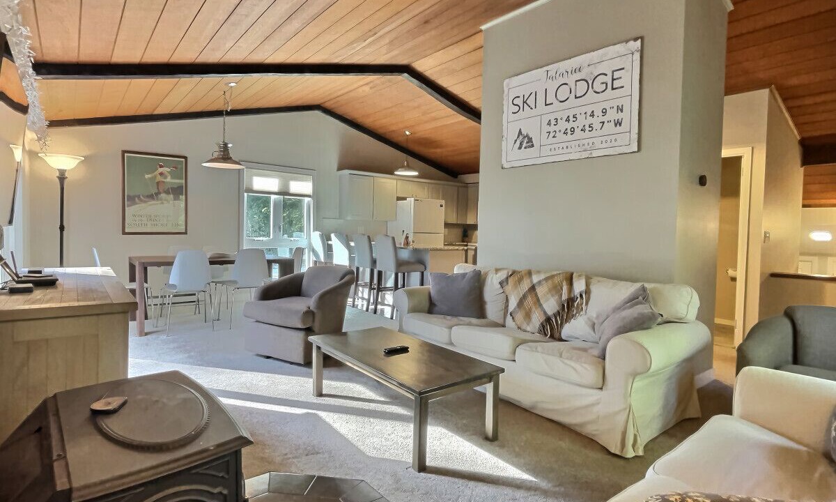 Photo of Livingroom in Pittsfield