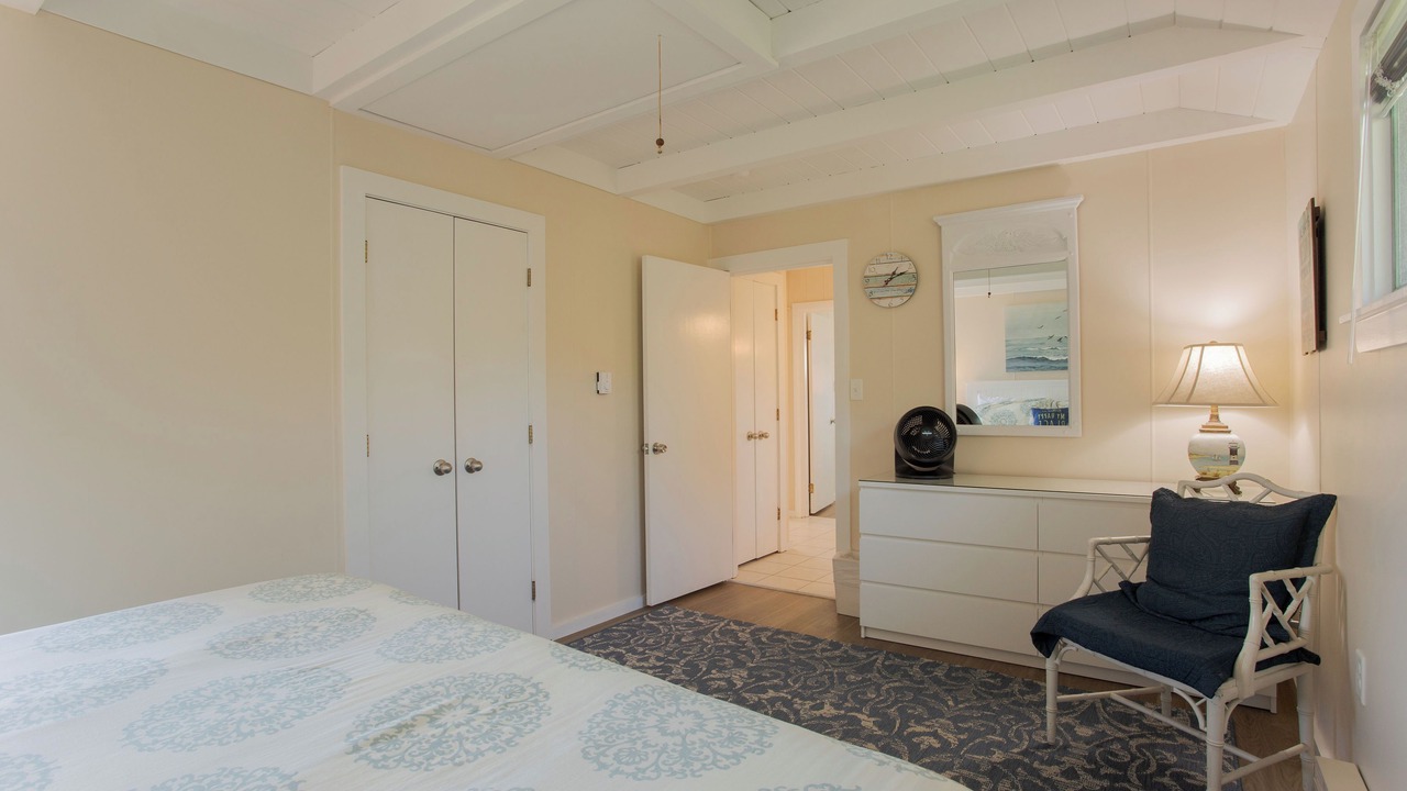 Photo of Bedroom in York Beach