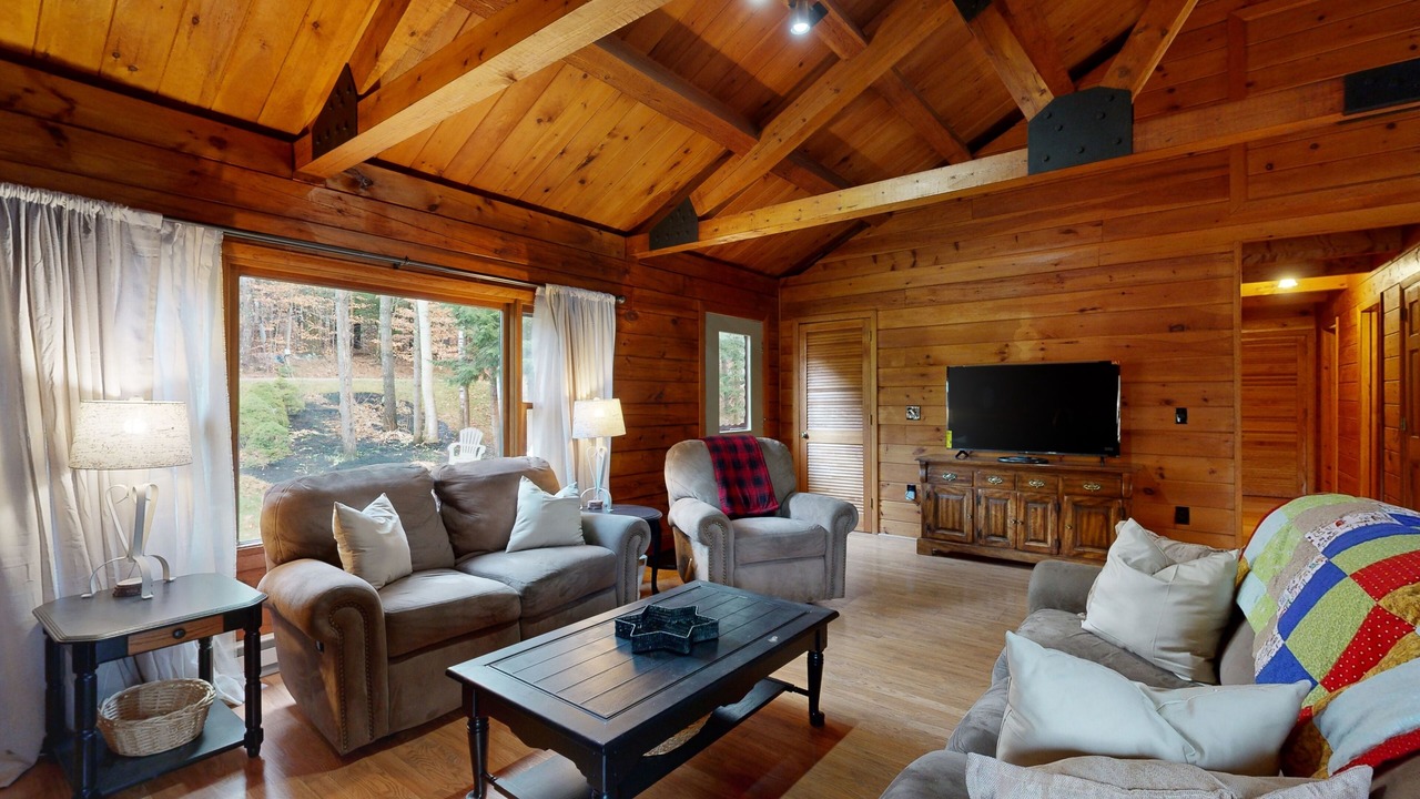 Photo of Livingroom in Barnstead