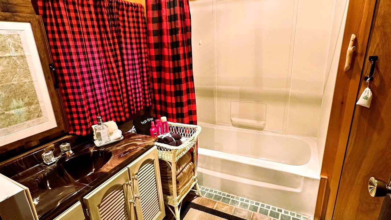 Photo of Bathroom in Jay