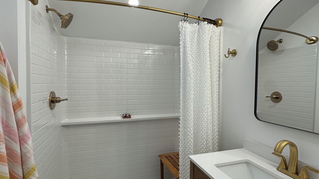 Photo of Bathroom in West Tisbury