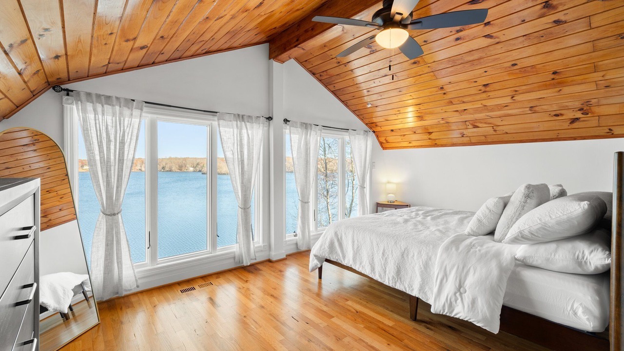Photo of Bedroom in Salem