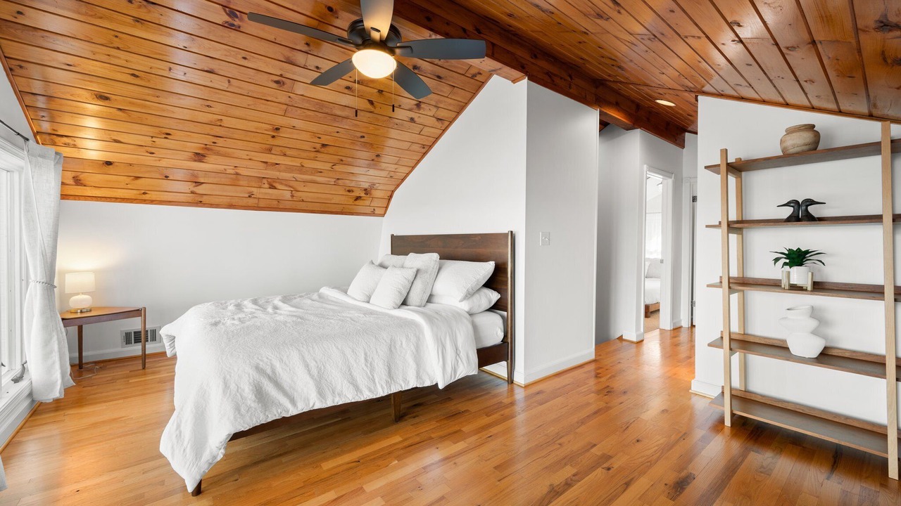 Photo of Bedroom in Salem