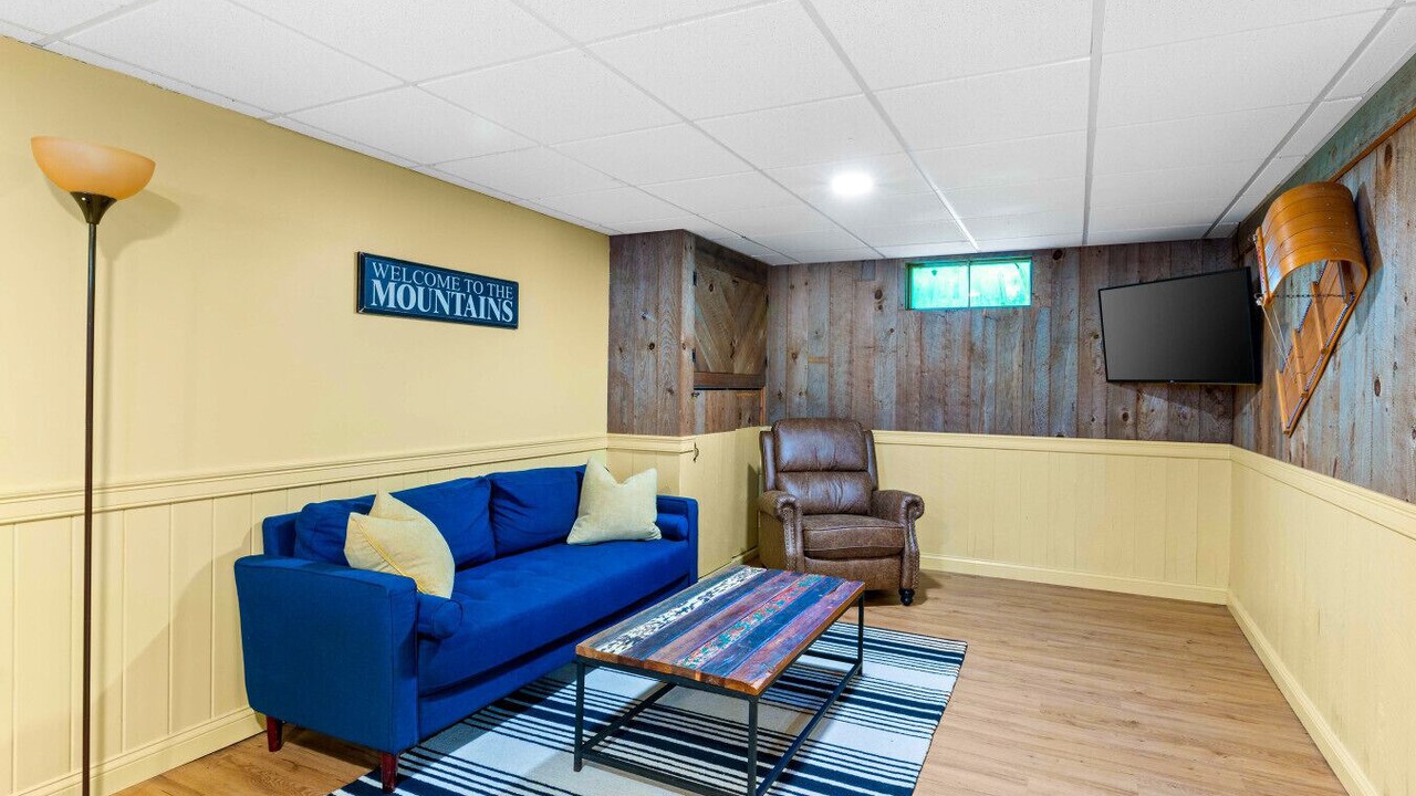Photo of Bedroom in Center Conway