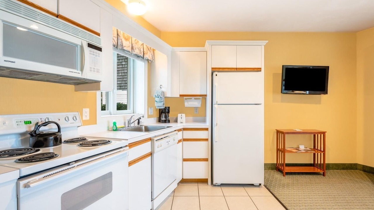 Photo of Kitchen in West Yarmouth
