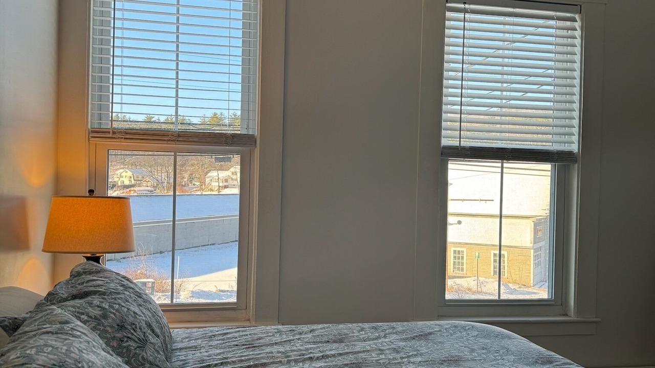 Photo of Bedroom in Alton