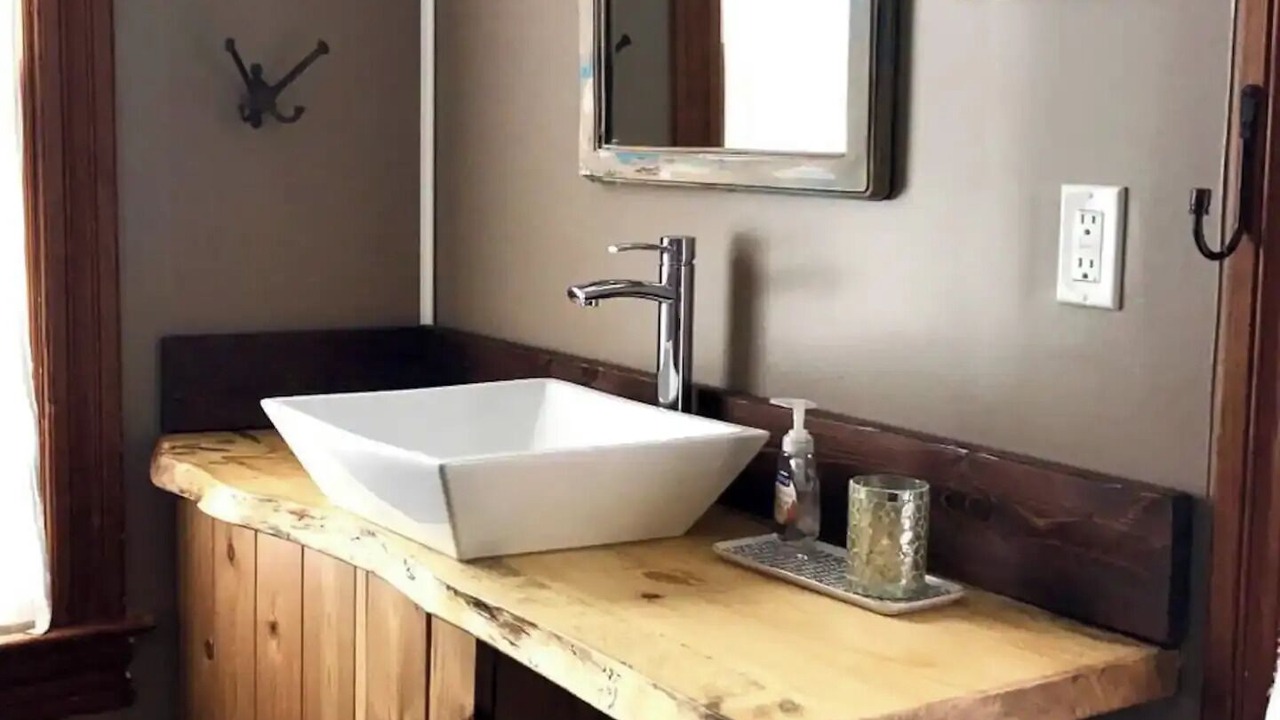 Photo of Bathroom in Highmount