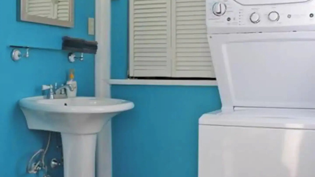 Photo of Bathroom in Highmount