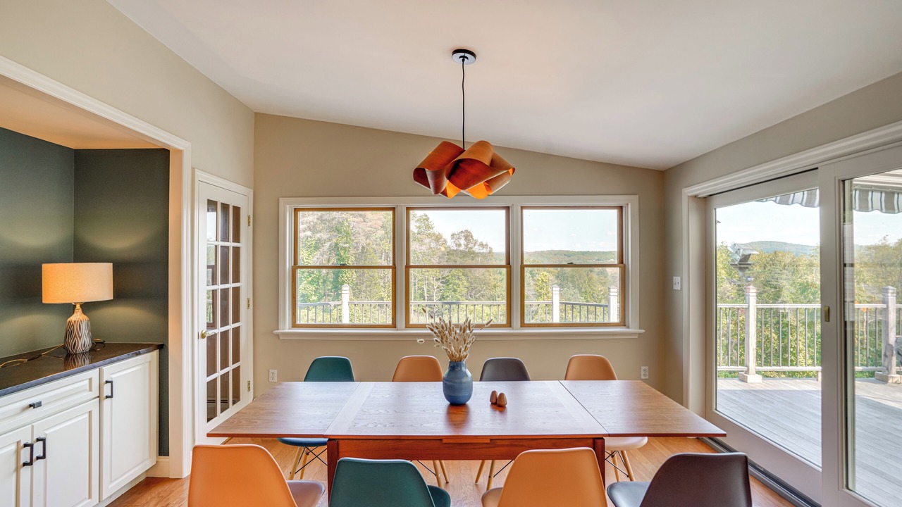 Photo of Bedroom in Hollowville
