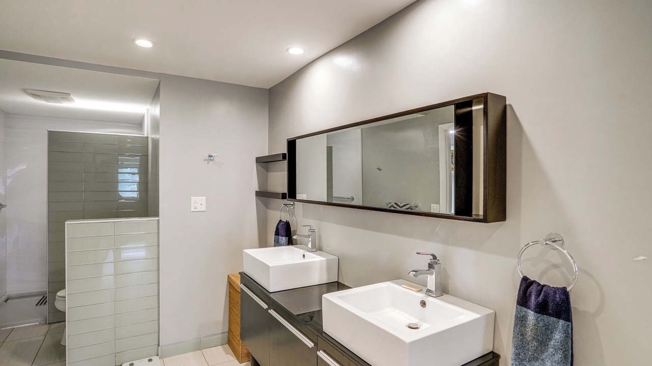 Photo of Bathroom in Hollowville