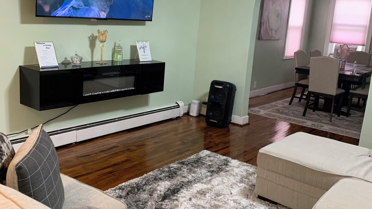 Photo of Livingroom in Queens