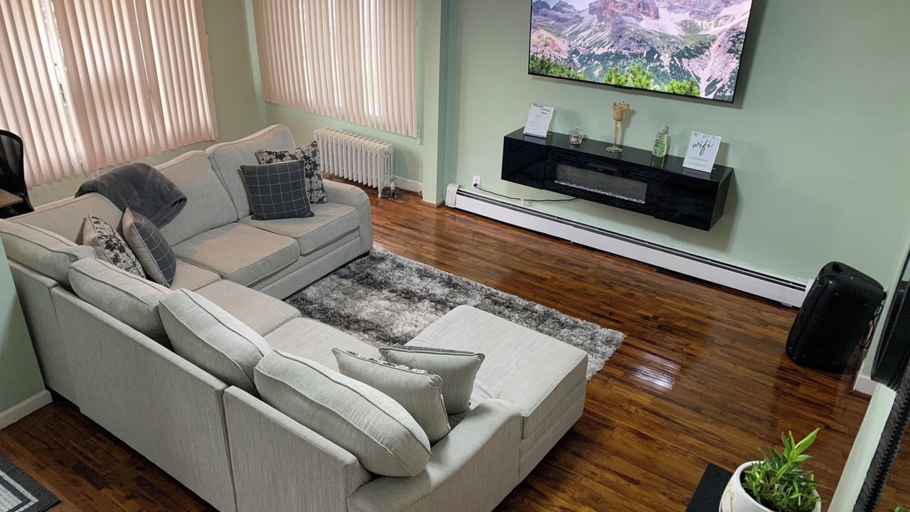 Photo of Livingroom in Queens